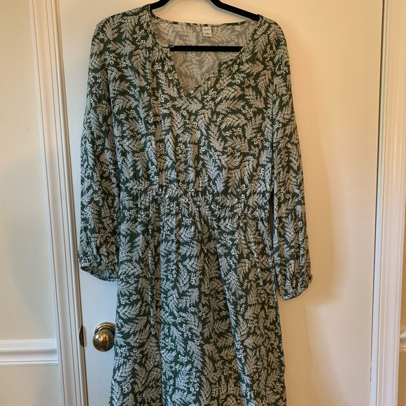NWT dress. Old Navy Size Large - Picture 1 of 4